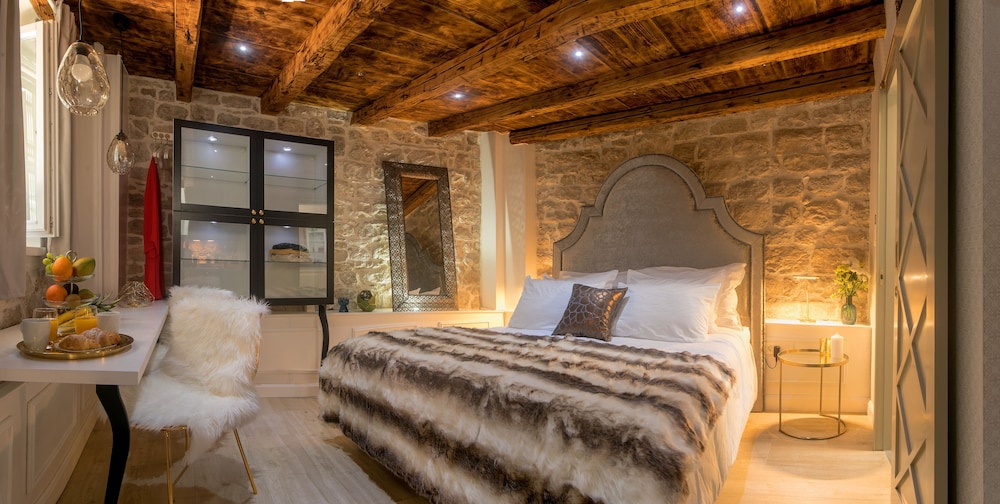Boutique apartments Balturio Adults Only — 4-Star Luxury Hotel in Kastel Stari, Croatia