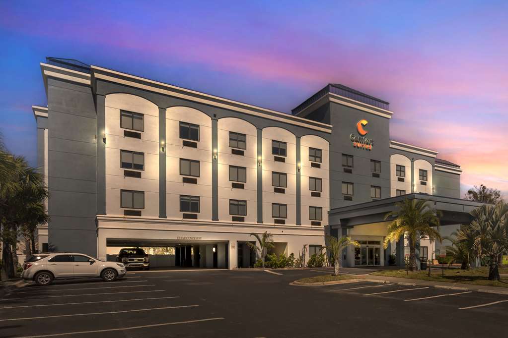 Comfort Suites West Jacksonville - photo 10