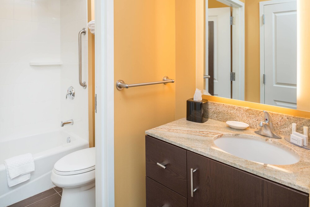 TownePlace Suites by Marriott New Hartford - photo 16