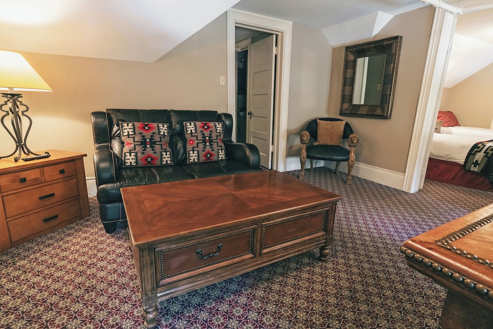 The Historic Redstone Inn - photo 38