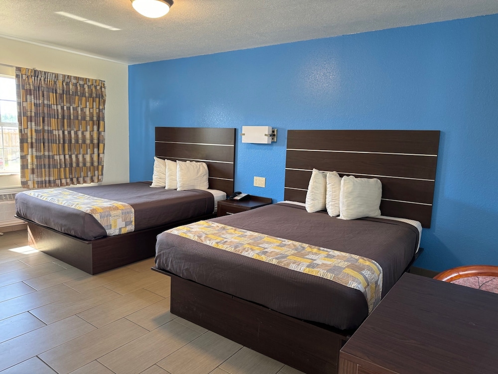 American Inn Punta Gorda - photo 8