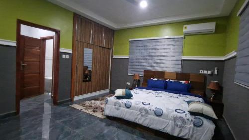 AkaPalace - carbon neutral hotel in Accra