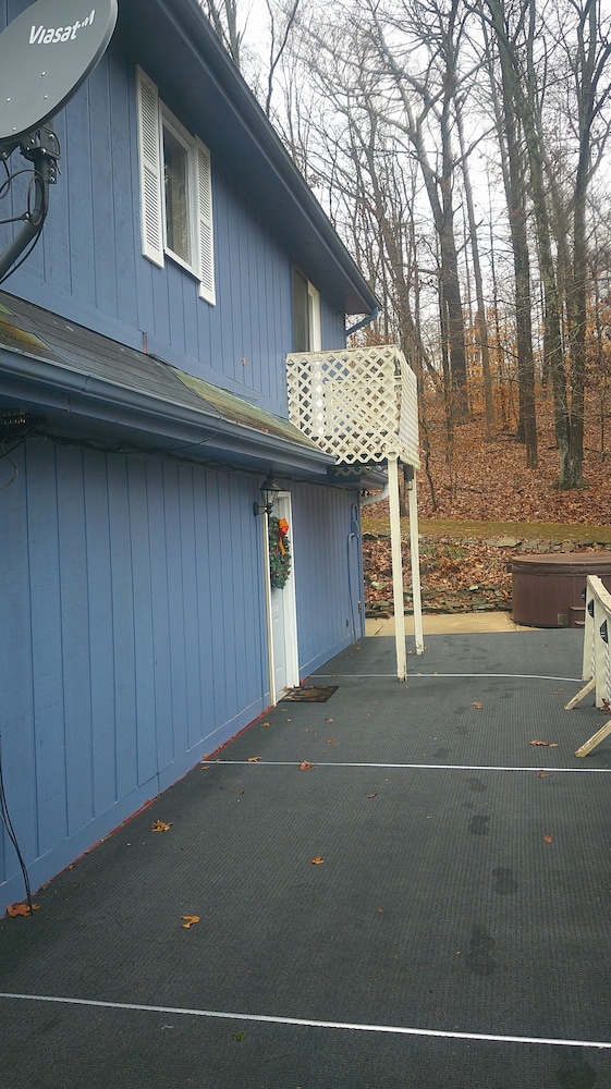 Lil Black Bear Inn - photo 139