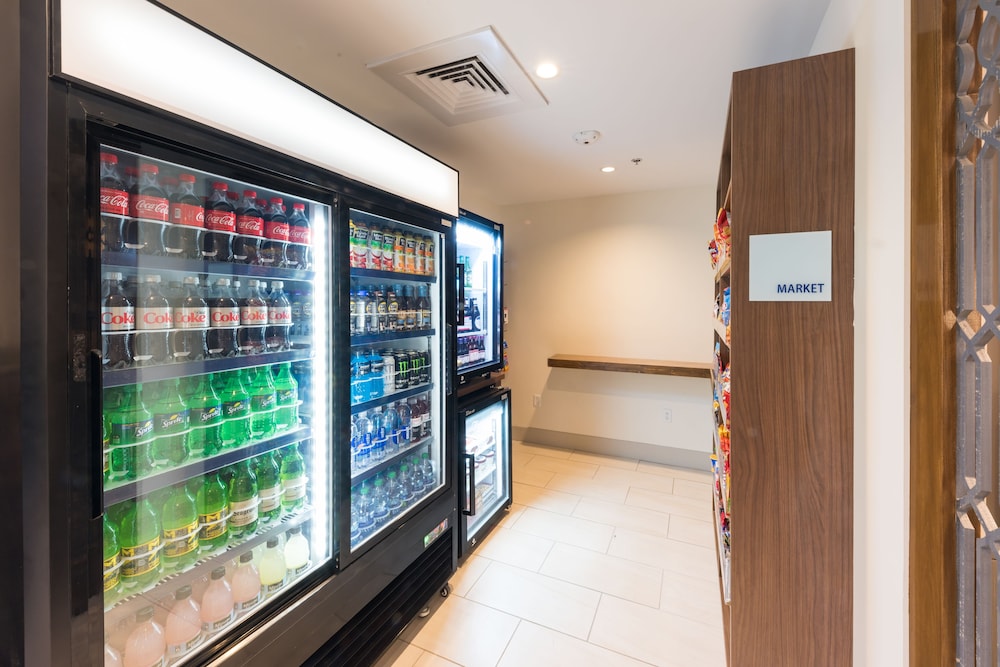 Holiday Inn Express Charleston by IHG - photo 29