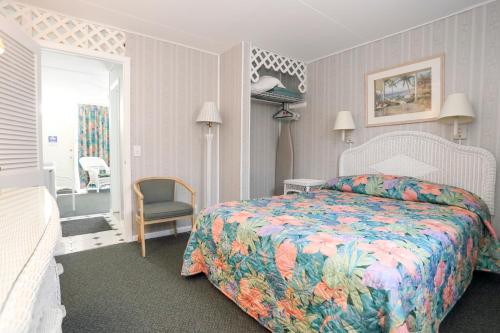Commander by the Sea Motel - photo 15