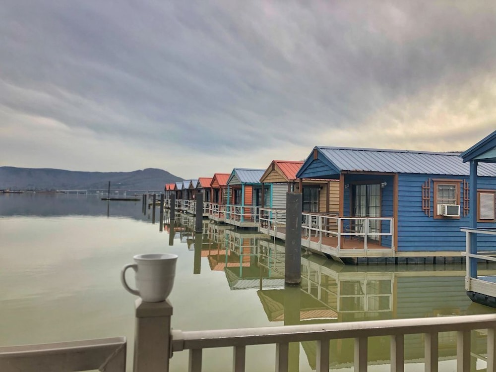 Hales Bar Marina And Resort — Chattanooga