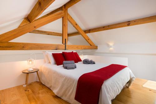 Almada Studio 419 — 4-Star Luxury Hotel in Porto, Portugal