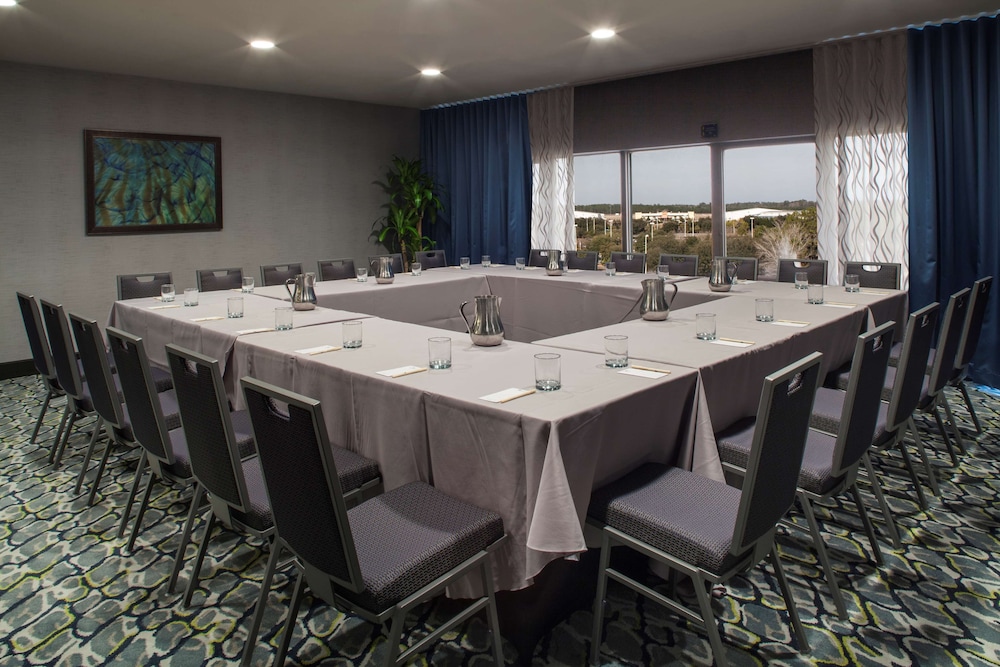 DoubleTree by Hilton Hotel Jacksonville Airport - photo 58