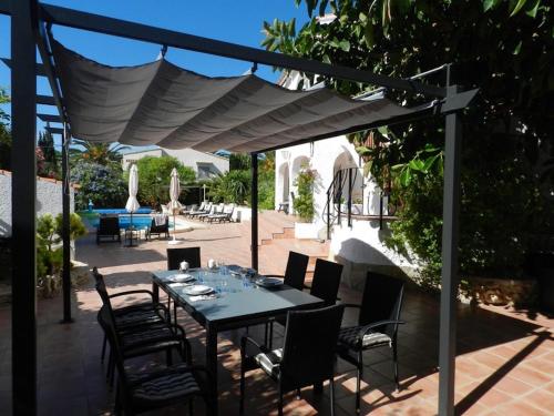 Villa Tina para 4 personas — 4-Star Luxury Hotel in Calp, Spain