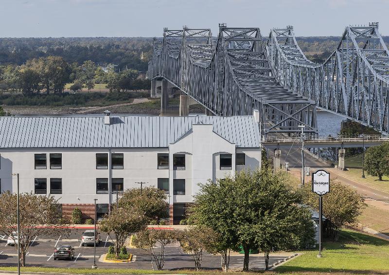 The Bridges Hotel — hotel in Natchez