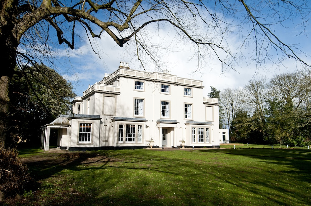 YHA Stratford upon Avon Hostel — 4-Star Luxury Hotel in Stratford-Upon-Avon, United Kingdom