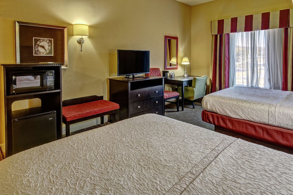 Hampton Inn Jacksonville Anniston Area - photo 17