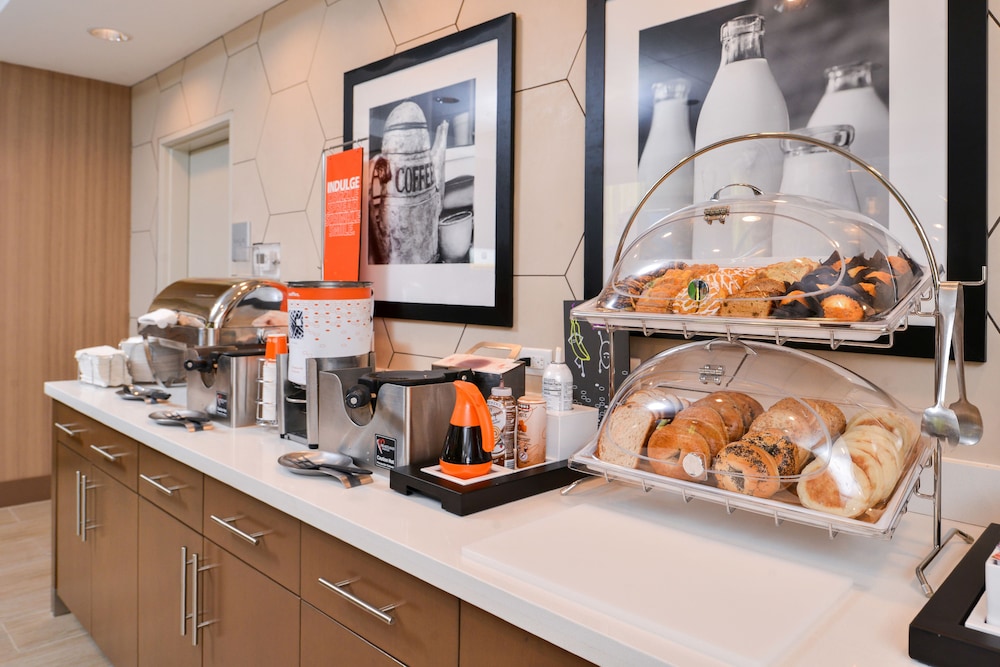 Hampton Inn & Suites St. Paul Oakdale Woodbury - photo 41