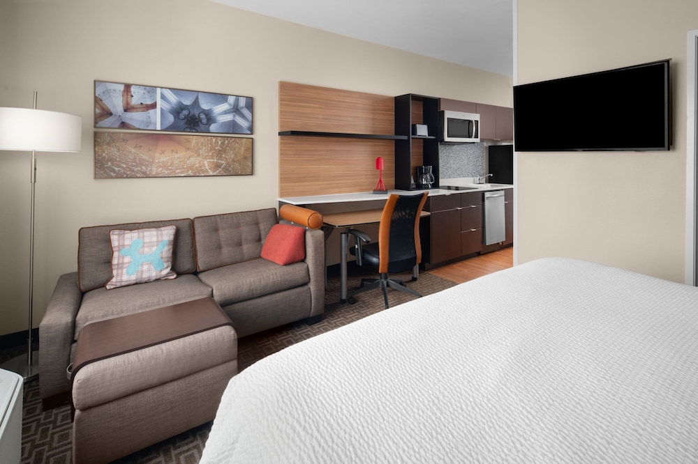TownePlace Suites by Marriott Kingsville - photo 10