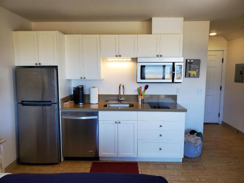 Moonstone Beach Motel - photo 101