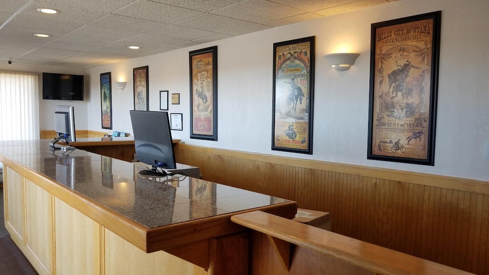 Motel 8 Laramie - photo 3