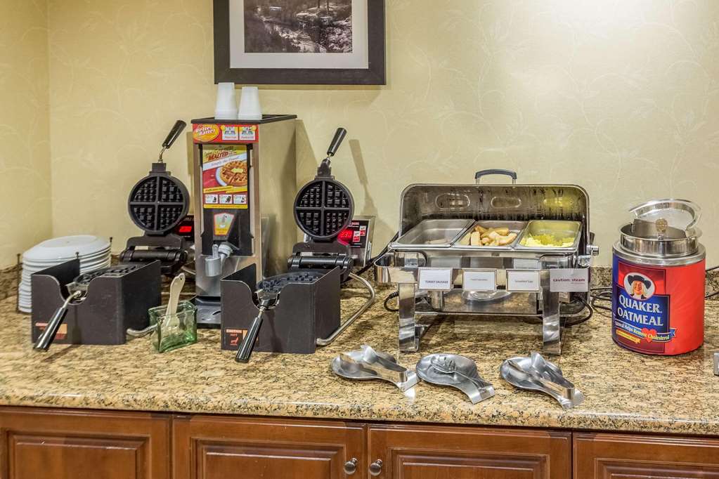 Country Inn & Suites by Radisson Knoxville at Cedar Bluff TN - photo 20