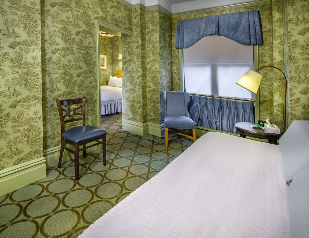 The Hotel Wolcott - photo 34