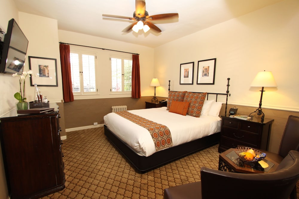 Cypress Inn - photo 25
