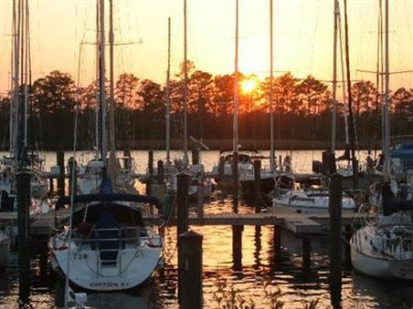 Broad Creek Guest Quarters Resort - photo 9