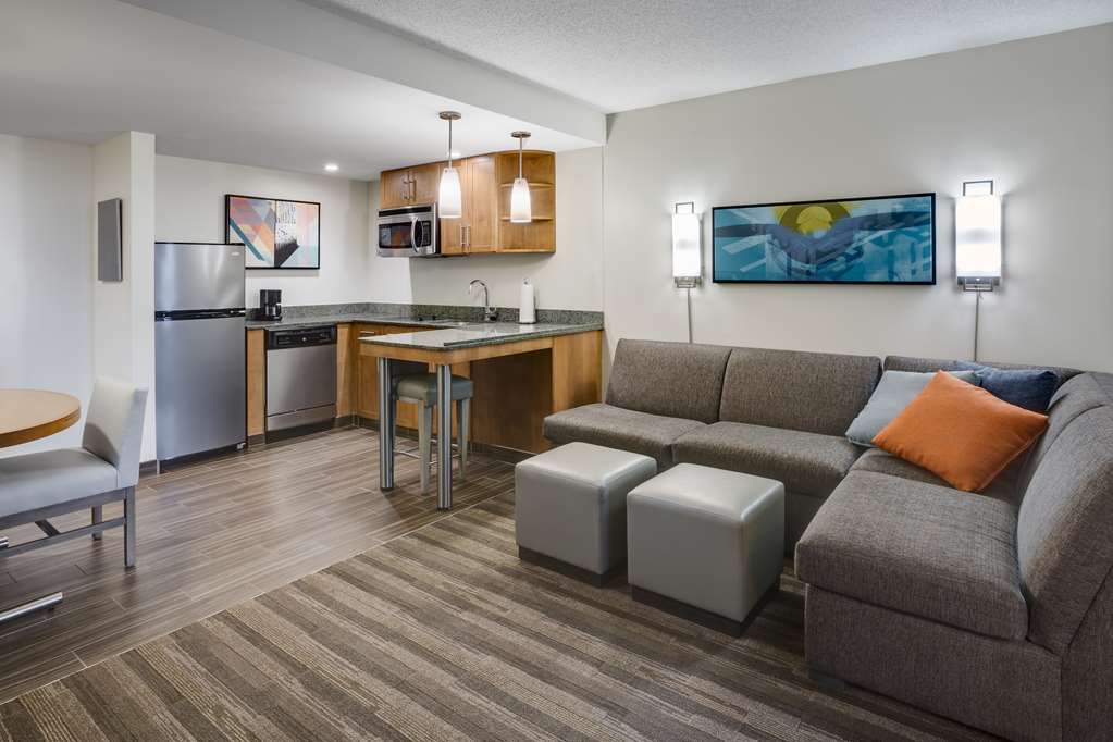 HYATT house Hartford North Windsor - photo 10