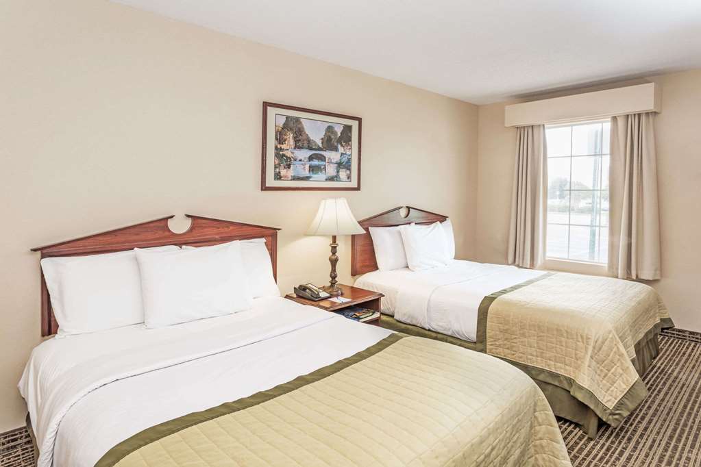 Baymont by Wyndham Valdosta at Valdosta Mall - photo 9
