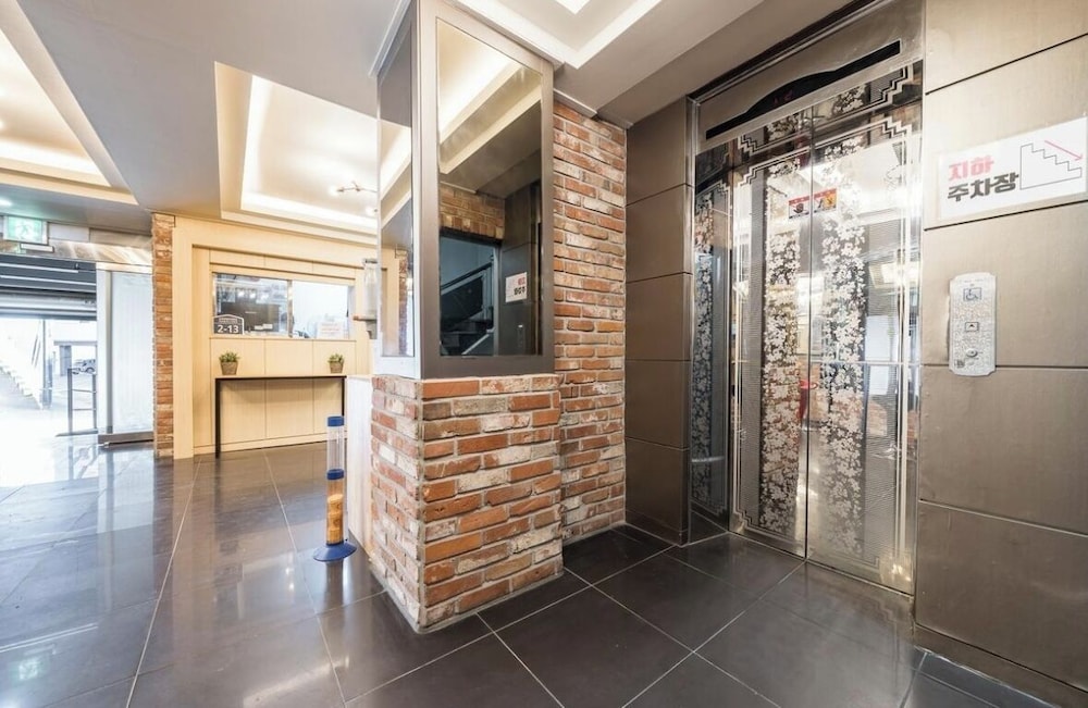 호텔 Coco - carbon neutral hotel in Busan