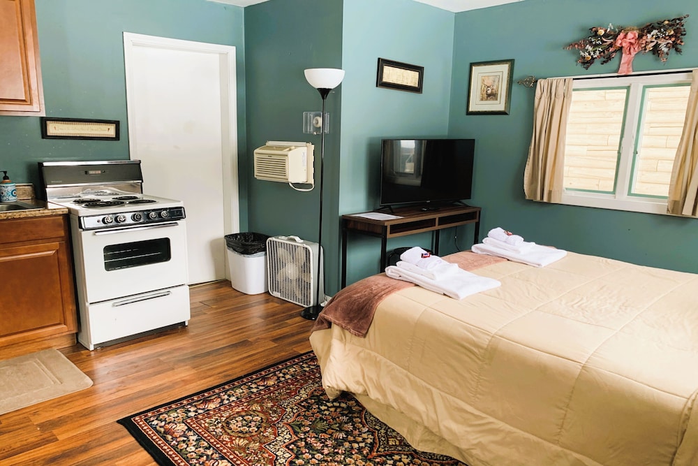 Love Hotels St John River by OYO at Fort Kent ME - photo 30