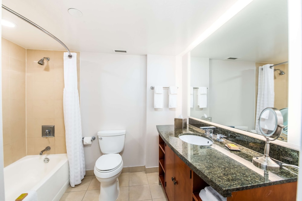DoubleTree by Hilton Carson - photo 27