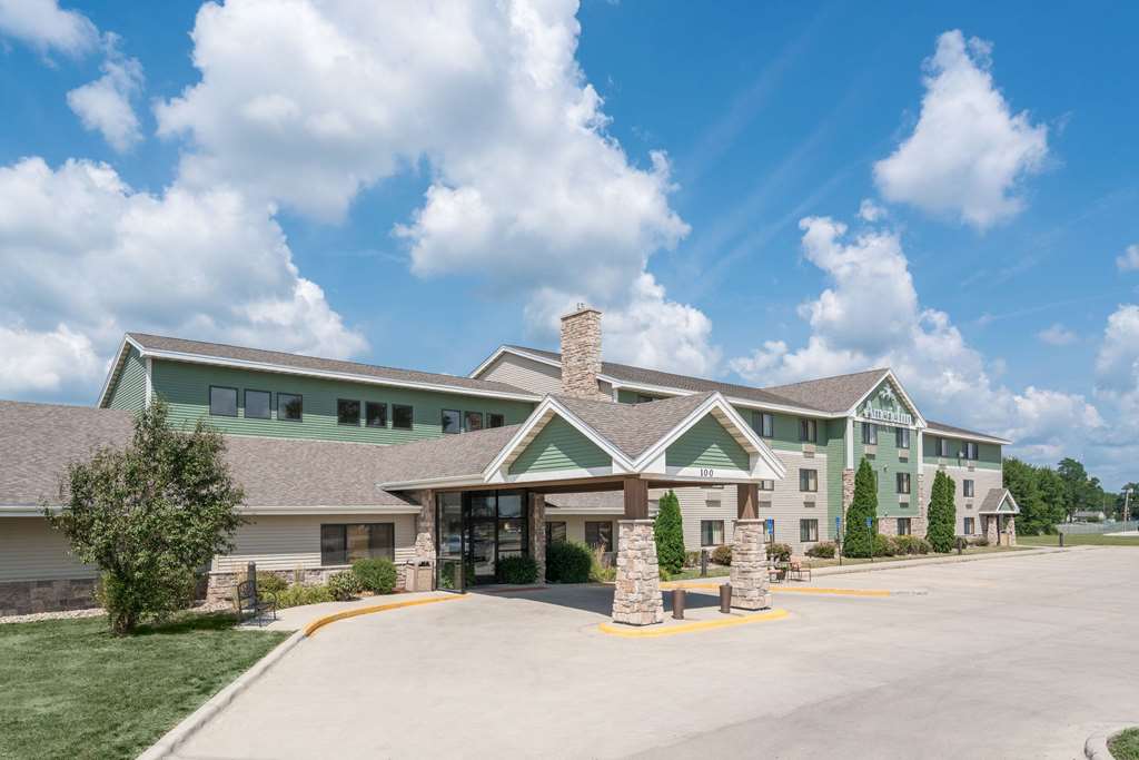 AmericInn by Wyndham Fort Dodge - featured photo
