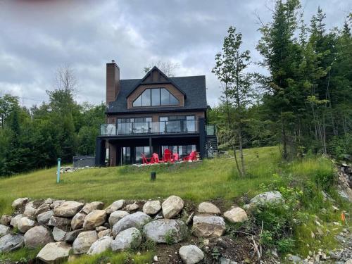 Au Coin Du Belvédère in Unknown City, Canada