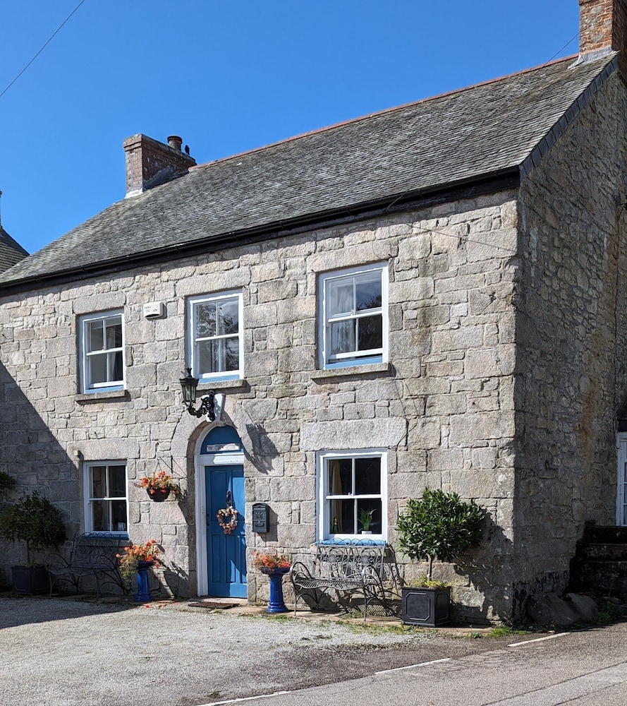 Britannia House Vintage B&B Cornwall — 4-Star Luxury Hotel in Helston, United Kingdom