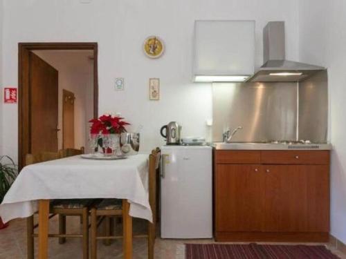Apartment Anita Gru One Bedroom Apartment with Balcony