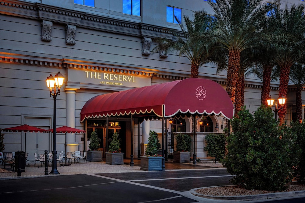 The Reserve at Park MGM — 5-Star Luxury Hotel in Las Vegas, United States