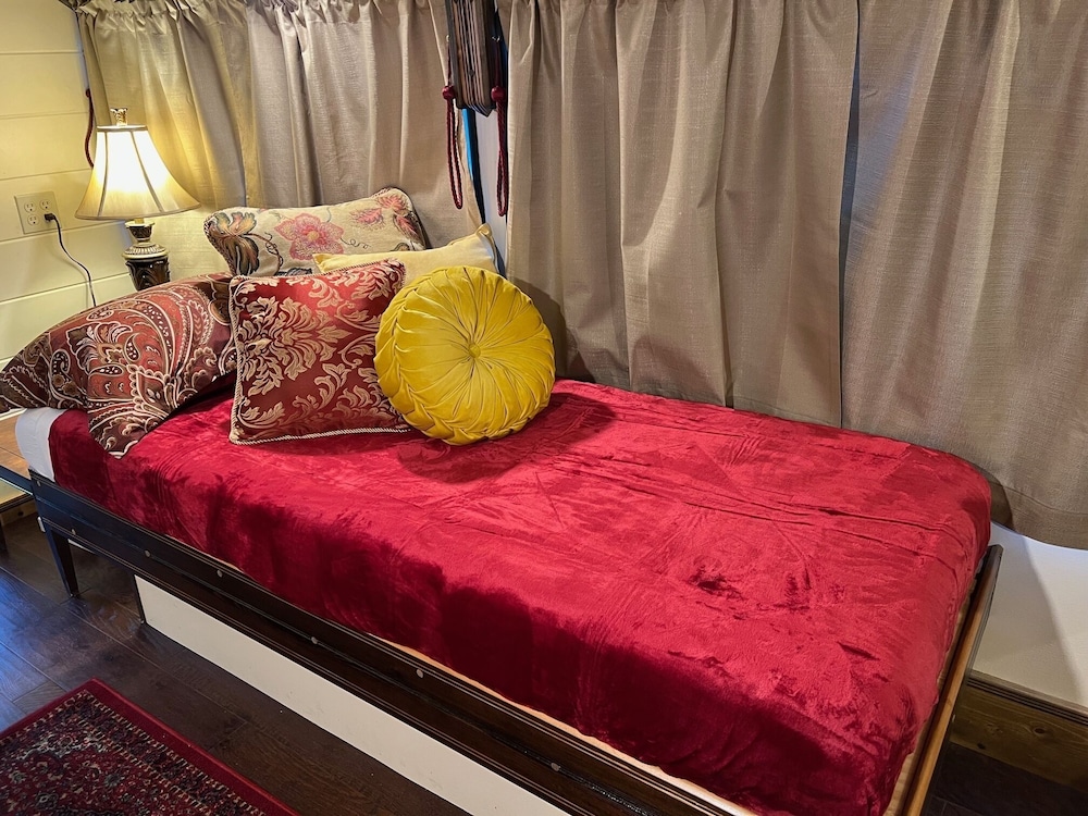 Gorgeous Stays - photo 10