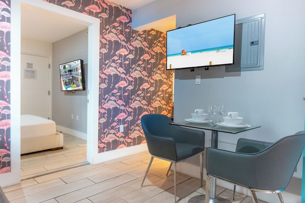 Waterside Hotel and Suites - photo 20