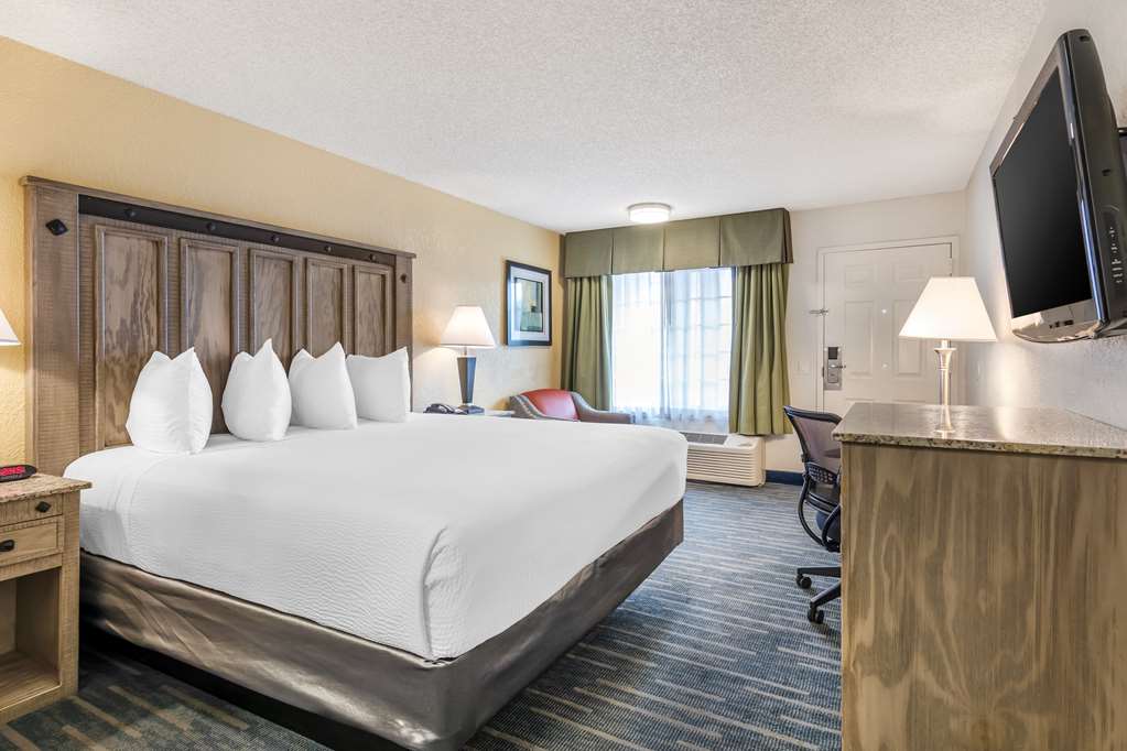 Best Western Americana Inn - photo 12