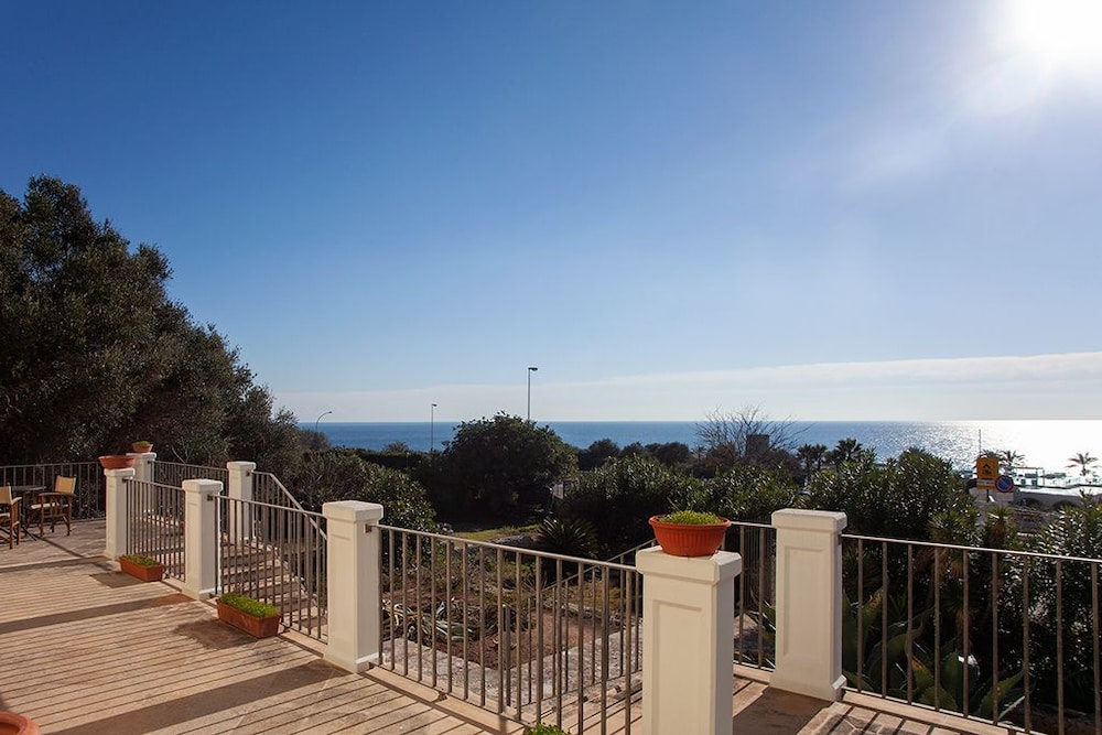VilleSalento Santa Cesarea Terme M300 — 4-Star Luxury Hotel in Santa Cesarea Terme, Italy