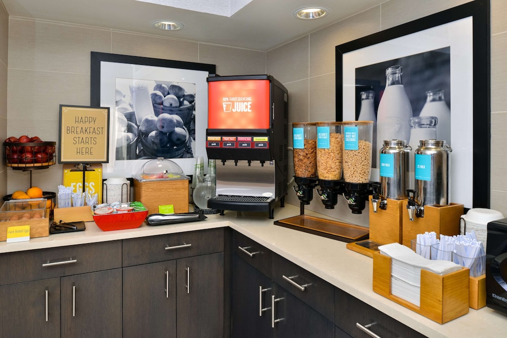Hampton Inn San Francisco Daly City - photo 20