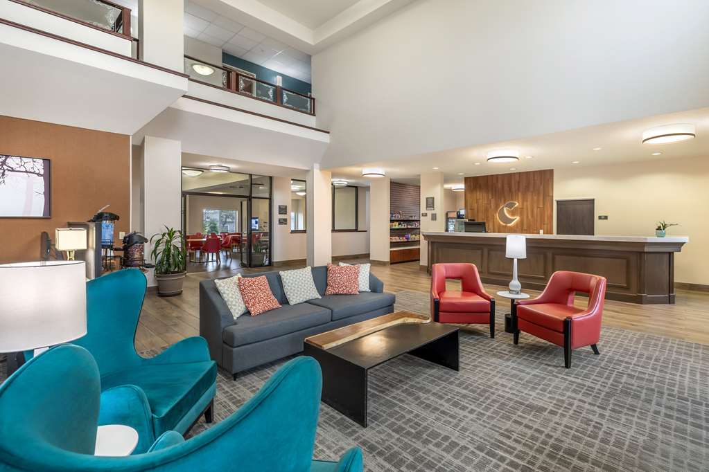 Comfort Suites Redmond Airport — Redmond