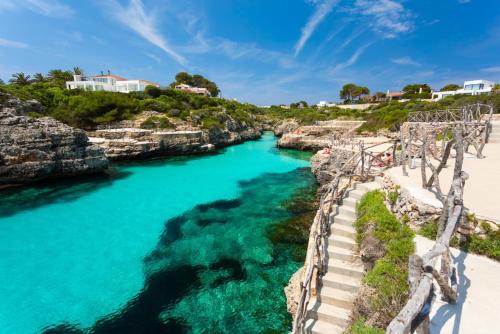 Villa Palmera — 4-Star Luxury Hotel in Alaior, Spain