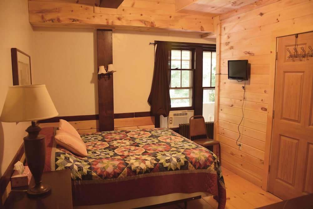 The Baseball Hotel - photo 33