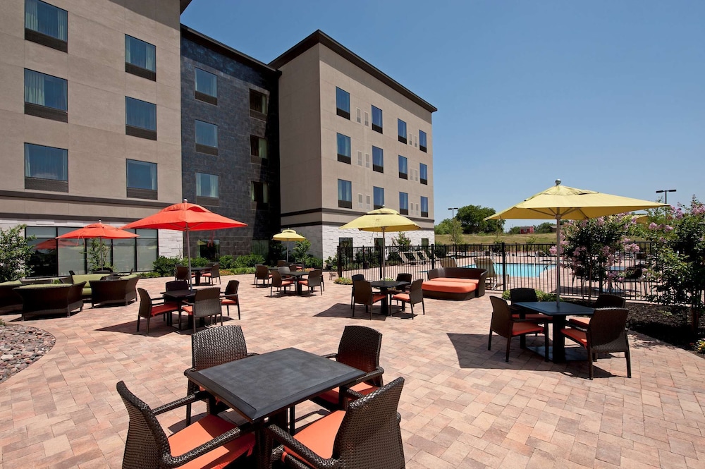Hilton Garden Inn Fort Worth Alliance Airport - photo 36