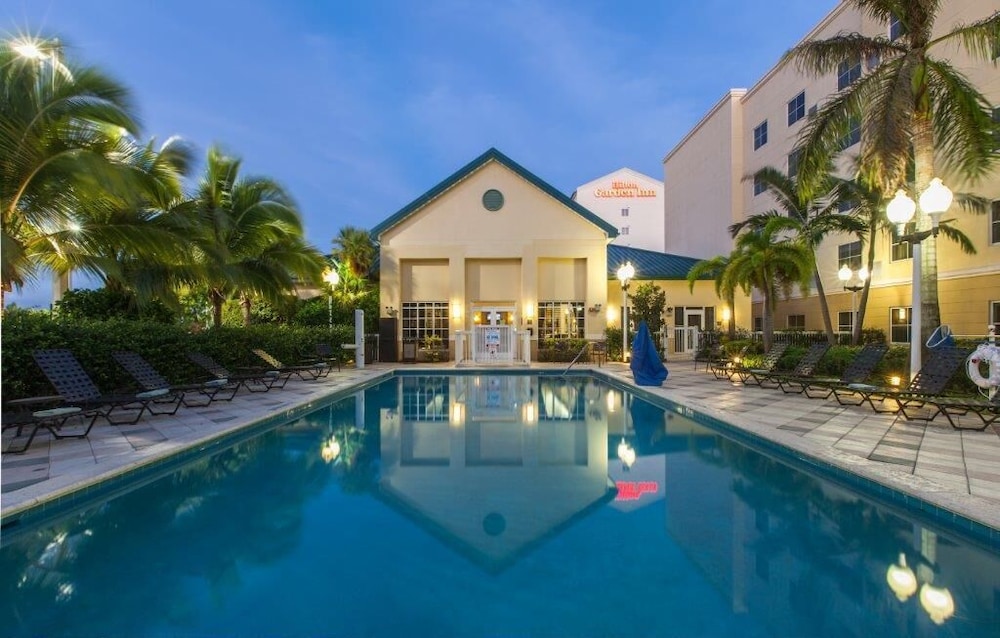Hilton Garden Inn Miami Airport West - photo 25