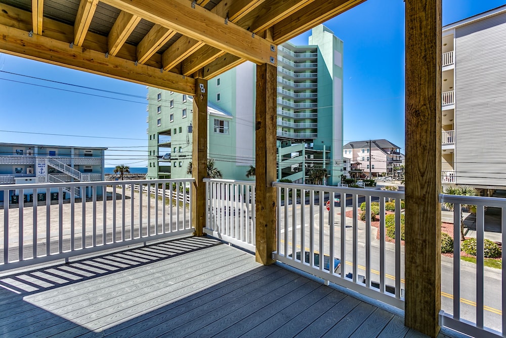 Together Resorts Cherry Grove Resort at 5401 A N Ocean Blvd - photo 20