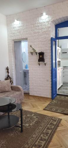 4 Chocolate Apartments In Old Tbilisi