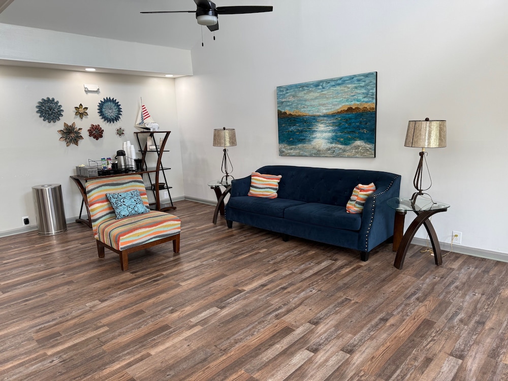 Baymont By Wyndham Roanoke Rapids - photo 14