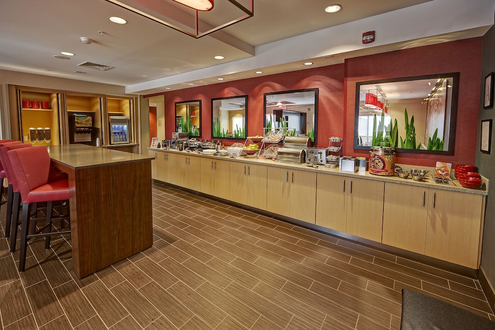 TownePlace Suites Hattiesburg - photo 23