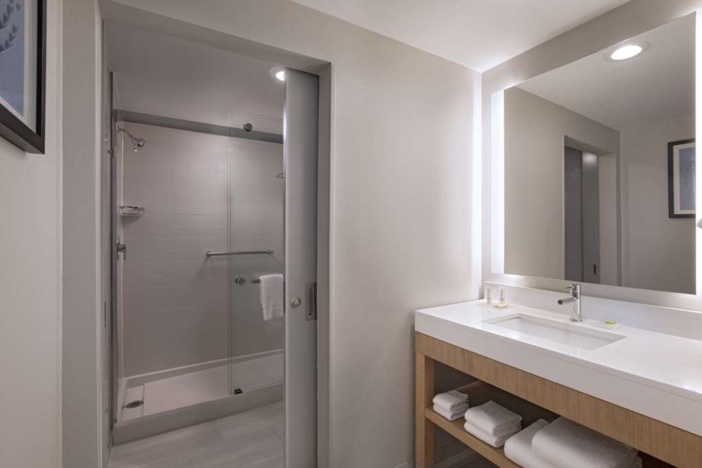Hyatt Place Austin Lake Travis Four Points - photo 8