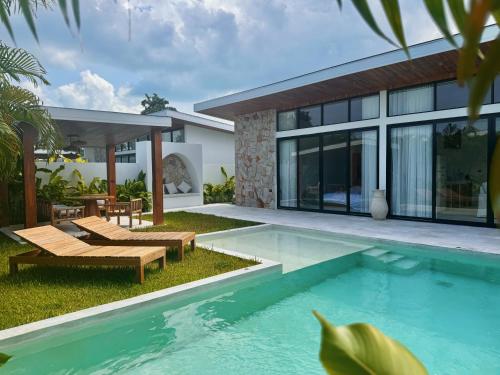 Golden Palm Pool Villa near Fishermans Village — 4-Star Luxury Hotel in Koh Samui, Thailand